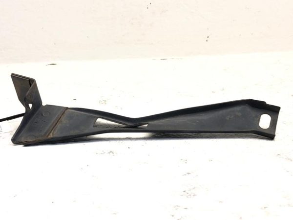 84-87 C4 Corvette Left Front Inner Fender Wheelhouse Support Bracket Drivers — photo 11