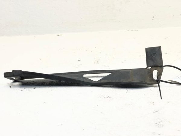 84-87 C4 Corvette Left Front Inner Fender Wheelhouse Support Bracket Drivers — photo 12