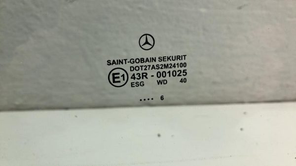 2002-06 Sprinter Van 3500 Passenger Right Front Side Window Door Glass Oem — photo 9