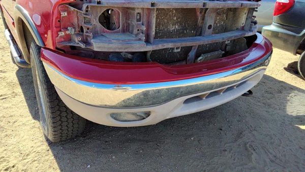 1999-2004 Ford F150 Front Bumper Assembly With Brackets Oem 4X4 Red Chrome — photo 6