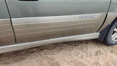 2000-2004 Legacy Outback Passenger Right Front Moulding From Door Oem Trim Strip
