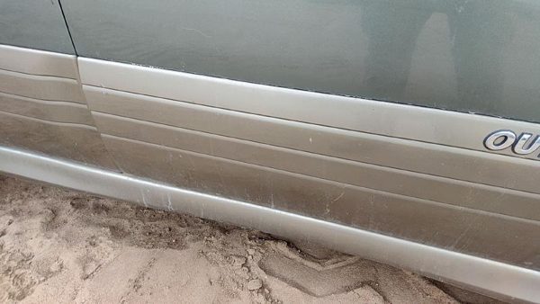 2000-2004 Legacy Outback Passenger Right Front Moulding From Door Oem Trim Strip — photo 9