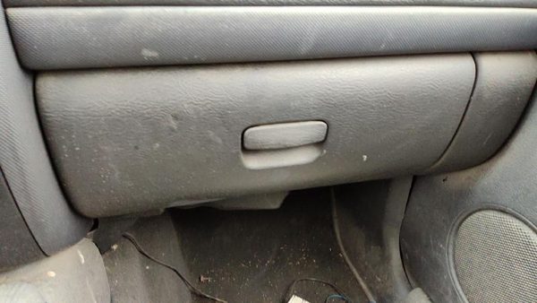 2002-2003 Jeep Liberty Glove Box Assembly Complete Door With Latch Oem Gray M5dv — photo 2