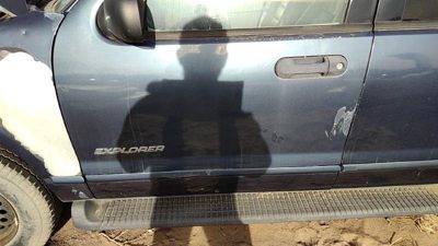 2005 Ford Explorer Front Door LH Blue Ld