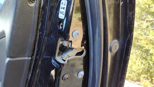 2006-2012 Ford Fusion Passenger Right Rear Door Latch With Rods/Cables Oem Back — photo 3