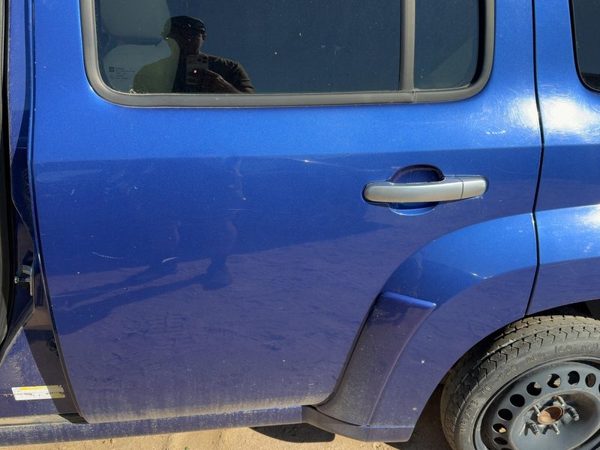 2006 Chevrolet HHR Rear Door LH Daytona Blue 69U — photo 2