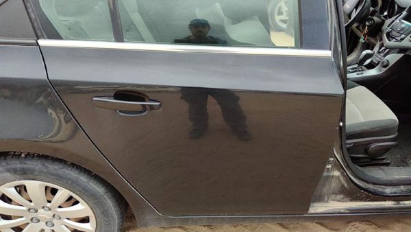 2011 Chevy Cruze Rear Door RH Black Gar — photo 1