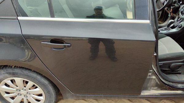 2011 Chevy Cruze Rear Door RH Black Gar — photo 2