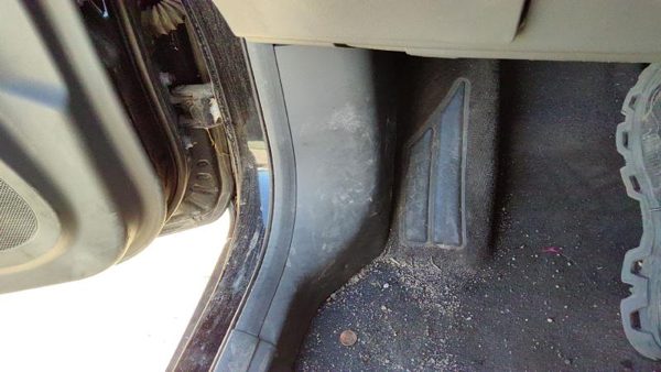 2007-2010 Nissan Sentra Driver Left Lower Kick Trim Panel Oem Charcoal W — photo 2