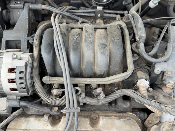 1993-1994 Olds Eighty Eight Upper Intake Manifold Oem 3.8L 17113044 — photo 3