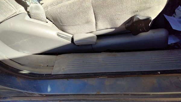 2000-2005 Buick Lesabre Passenger Right Side Seat Trim Panel Oem Gray 17B — photo 2