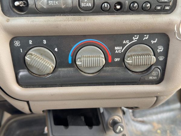 1998 Chevy S10 Blazer Temperature Control Module In Dash Heater Ac Head Unit Oem — photo 4