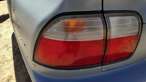 1996-1997 Honda Accord Driver Left Outer Tail Light Brake Lamp Oem Rear 4754404 — photo 2