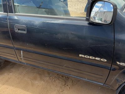 1998 Isuzu Rodeo Front Door RH