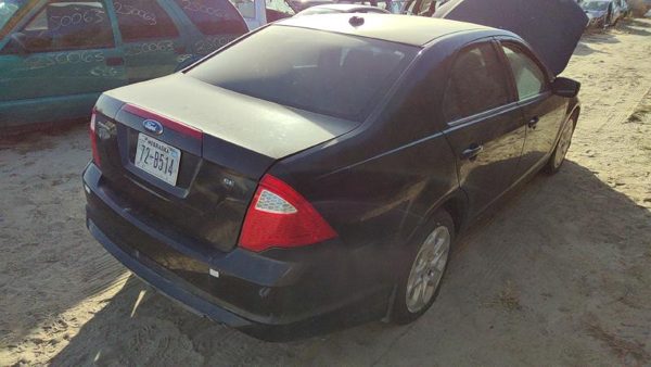 2010 Ford Fusion Radiator 2.5L — photo 3
