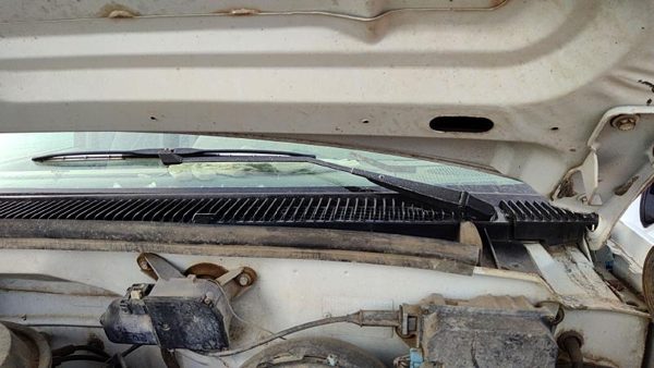 1988-1994 Chevy Silverado 1500 Driver Left Windshield Wiper Arm Oem Blade Lever — photo 2