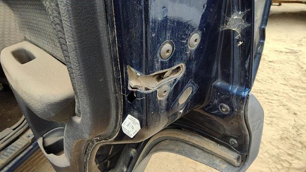 2002-2007 Jeep Liberty Passenger Right Rear Door Latch With Rods/Cables Oem Back — photo 3