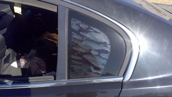 2008-2009 Pontiac G8 Driver Left Rear Vent Window Back Door Glass With Frame Oem — photo 3