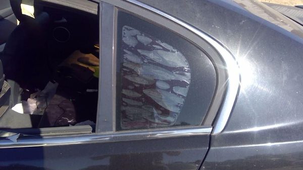 2008-2009 Pontiac G8 Driver Left Rear Vent Window Back Door Glass With Frame Oem — photo 2