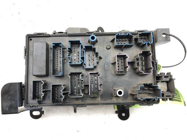 2006 Ford F250 Interior Cabin Fuse Box Oem Behind Dash Id 5C3t-14A607-Ae — photo 2