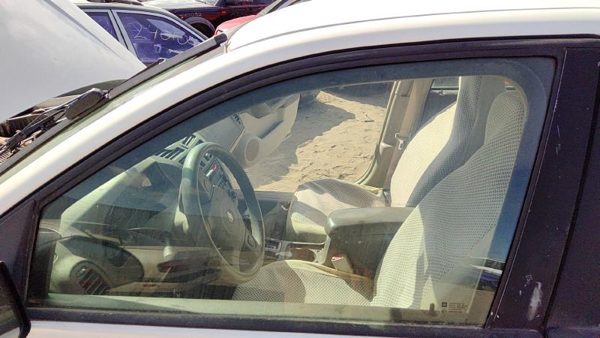 2004-2008 Chevy New Style Malibu Driver Left Front Side Window Door Glass Oem — photo 4