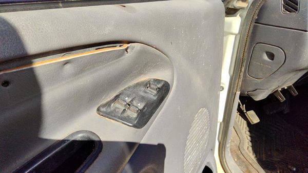 1998 Dodge Ram 1500 Door Switch Front — photo 1