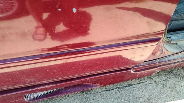 94-96 Honda Accord Passenger Right Rear Moulding From Door Back Trim Strip Red — photo 5