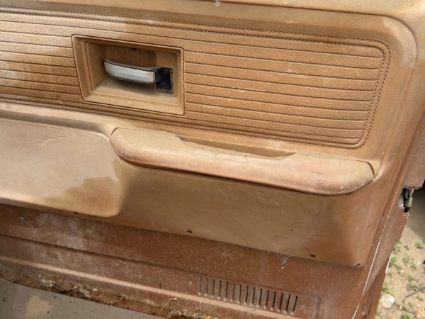 1980 Chevy Silverado C20 Passenger Right Front Door Trim Panel Tan — photo 8