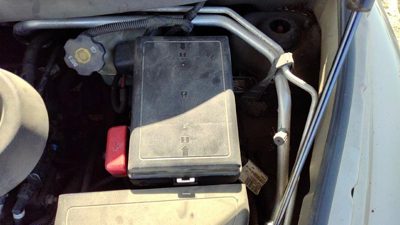 2006 Chevrolet HHR Engine Fuse Box 2.2L 15847490