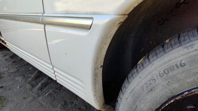 96-00 Town & Country Driver Left Rear Moulding On Quarter Panel Pwp Golden White