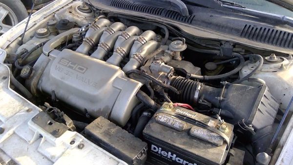 1999 Lincoln Continental — vehicle photo 2