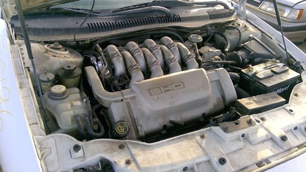 1999 Lincoln Continental — vehicle photo 9
