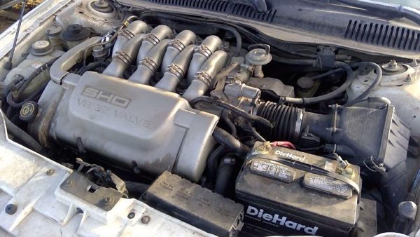 1999 Lincoln Continental — vehicle photo 11