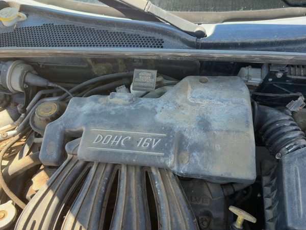 2001-2005 Chrysler Pt Cruiser Engine Cover Top Plastic Shield Oem 2.4L — photo 4