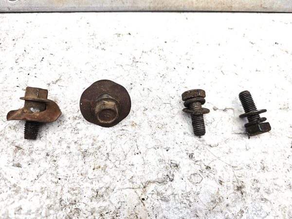 1994 Suburban 1500 Skid Plate Front — photo 2