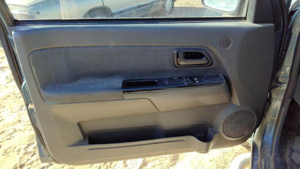04-06 Canyon Driver Left Front Door Trim Panel Wth Master Switch Dark Pewter 19J — photo 1