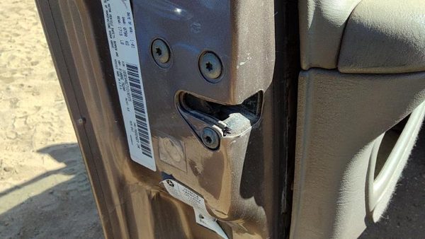 2000-2005 Dodge Neon Driver Left Front Door Latch With Rods/Cables Oem 5008621Ab — photo 2