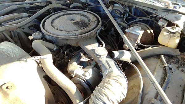 1975 Cutlass Supreme Driver Left Valve Cover OEM 350 — photo 2