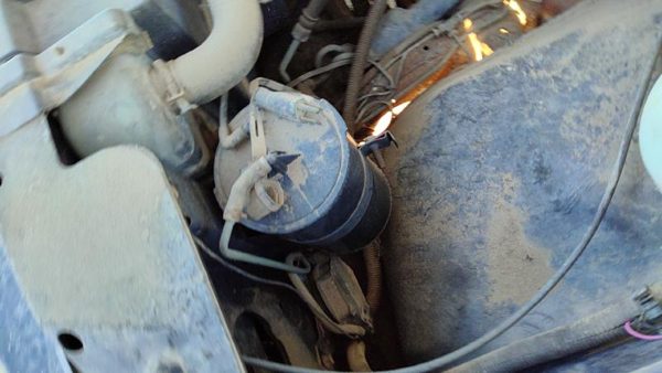 1987-1995 Gmc Sierra 2500 Fuel Vapor Canister Oem Charcoal Housing 17087115 — photo 4