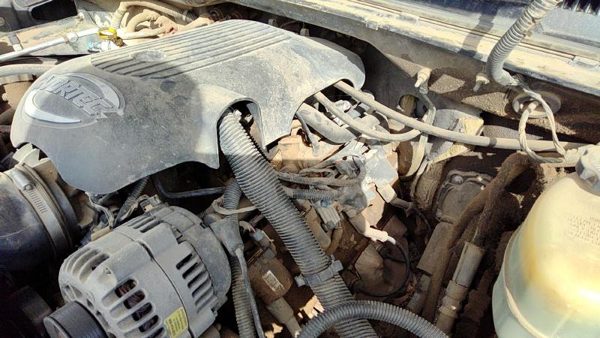 2001-2006 Gmc Sierra 2500 Complete Fuel Rail With Injectors Set Loaded Oem 6.0L — photo 3