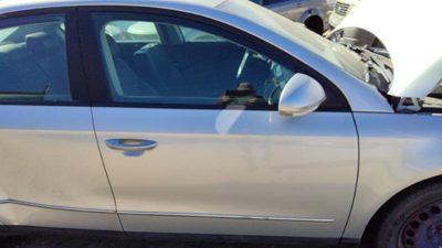 2007 Volkswagen Passat Front Door RH 8e8e Reflex Silver 3C4831056L
