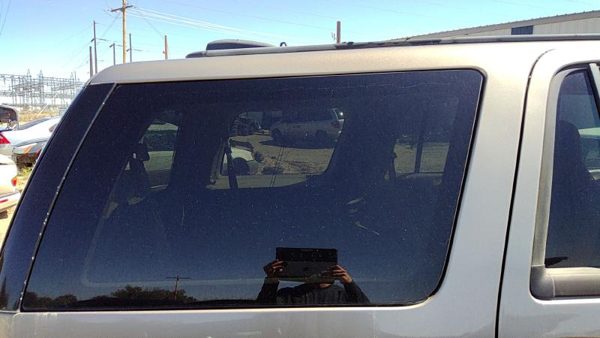 00-02 Ford Expedition Passenger Right Rear Quarter Glass Back Side Window Oem — photo 1