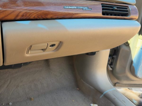 00-05 Buick Lesabre Glove Box Assembly Complete Door With Latch Oem Taupe 56B — photo 1