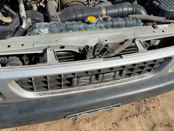 1991 Isuzu Pickup Condenser — photo 2