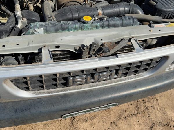 1991 Isuzu Pickup Condenser — photo 3
