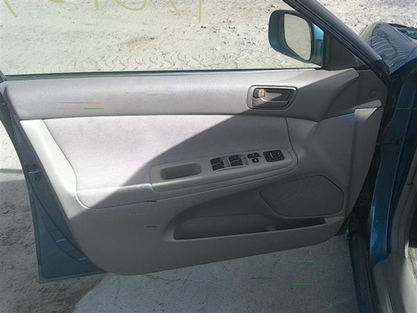 2003 Toyota Camry — vehicle photo 7