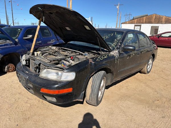 1996 Nissan Maxima — vehicle photo 1