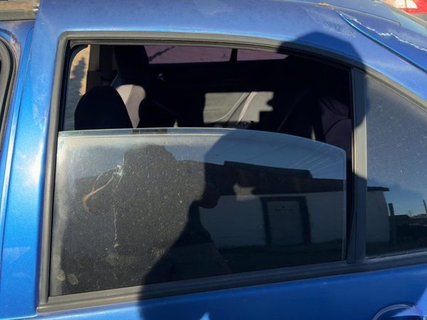 1999-2011 Vw Jetta Driver Left Rear Side Window Door Glass Oem Back Sedan — photo 3