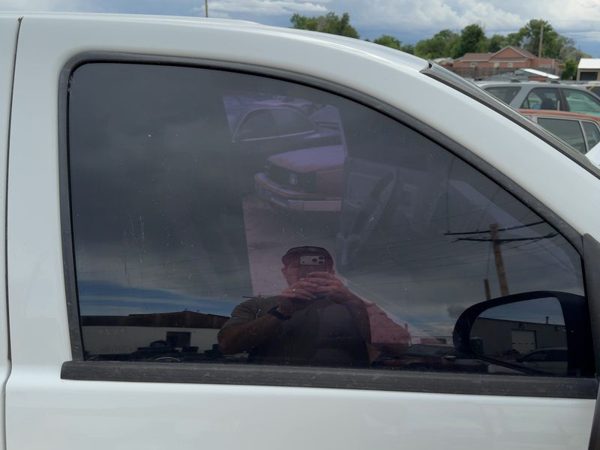 2005-2011 Dodge Dakota Passenger Right Front Side Window Door Glass Oem — photo 2