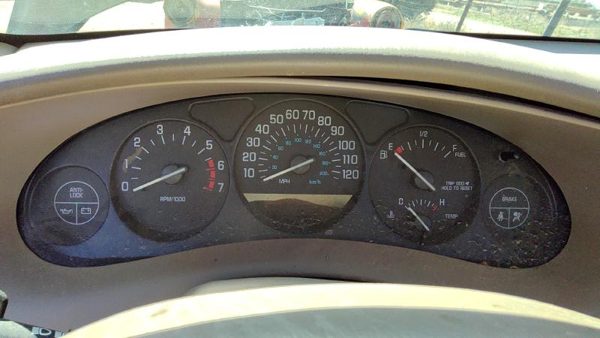 1999-2004 Buick Regal Speedometer Cluster Instrument Gauges Panel Oem Dash — photo 3